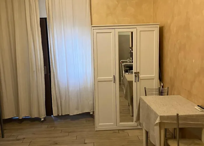 Monolocale Piano Terra Mq 30 Via Ciclamini Apartment